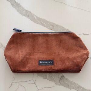 🌸5/$25🌸 BlueMercury makeup bag